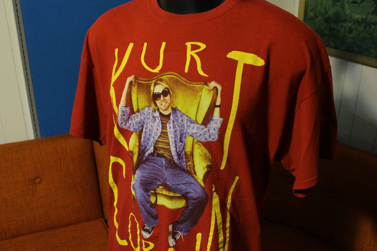 Kurt Cobain Nirvana Big Yellow Chair and Sunglasses T-Shirt. Converse Grunge.