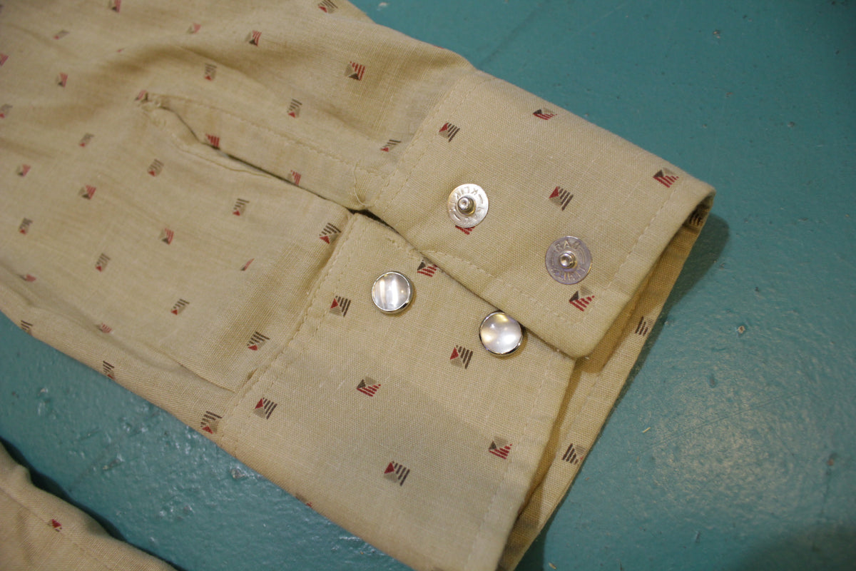 Round Up Made In USA 70's Vintage Pearl Snap Western Wear Shirt