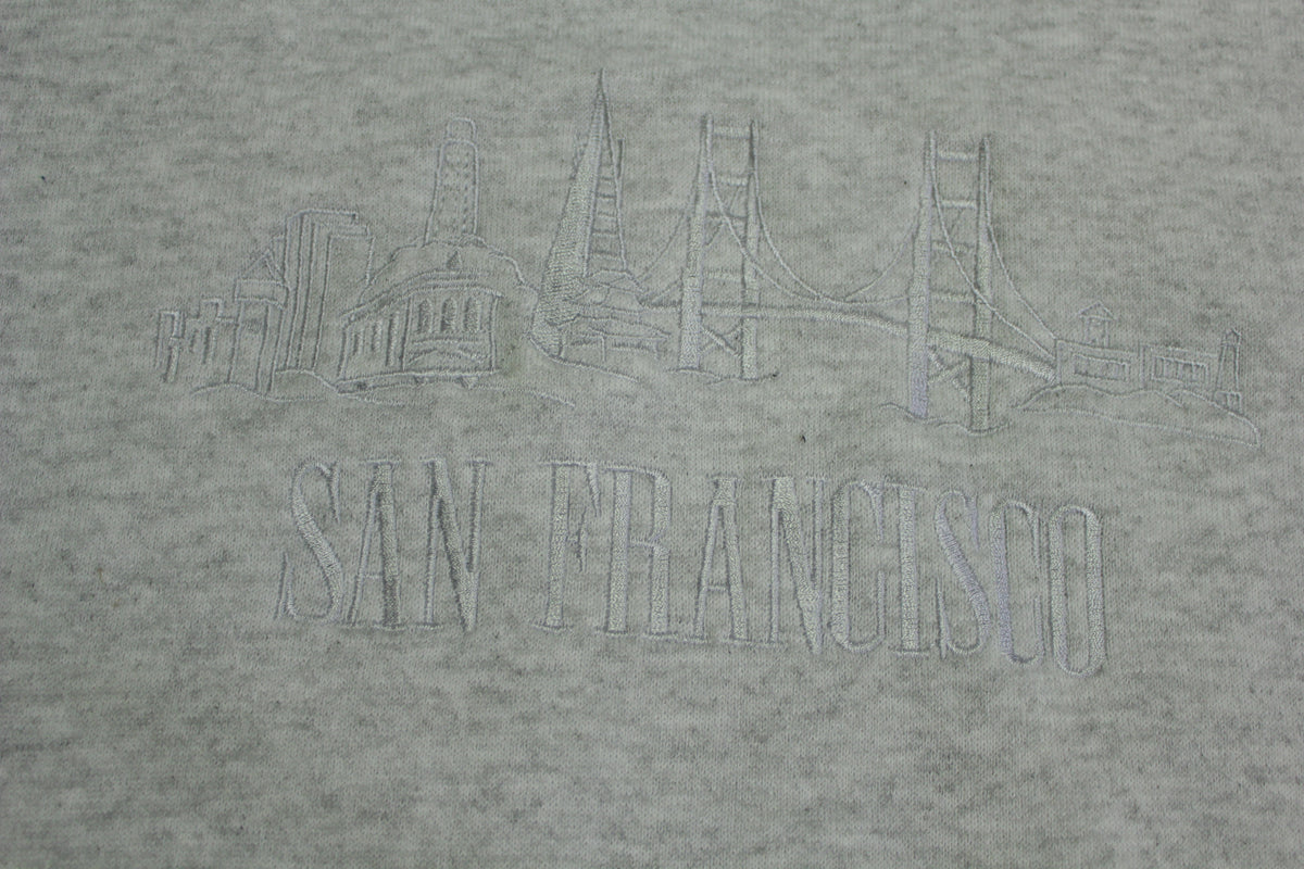 San Francisco Golden Gate Bridge Vintage 90's Embroidered Tourist Sweatshirt