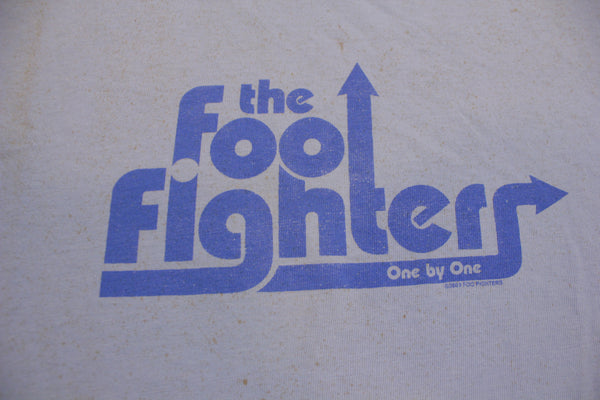 The Foo Fighters One By One Vintage 2003 Distressed Band T-Shirt