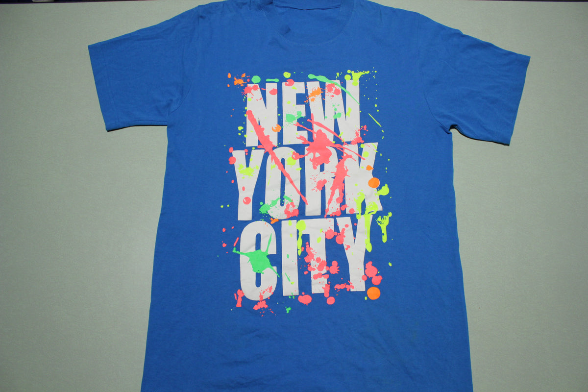 New York City NYC Vintage 90s Paint Splatter Graffiti Tourist T-Shirt