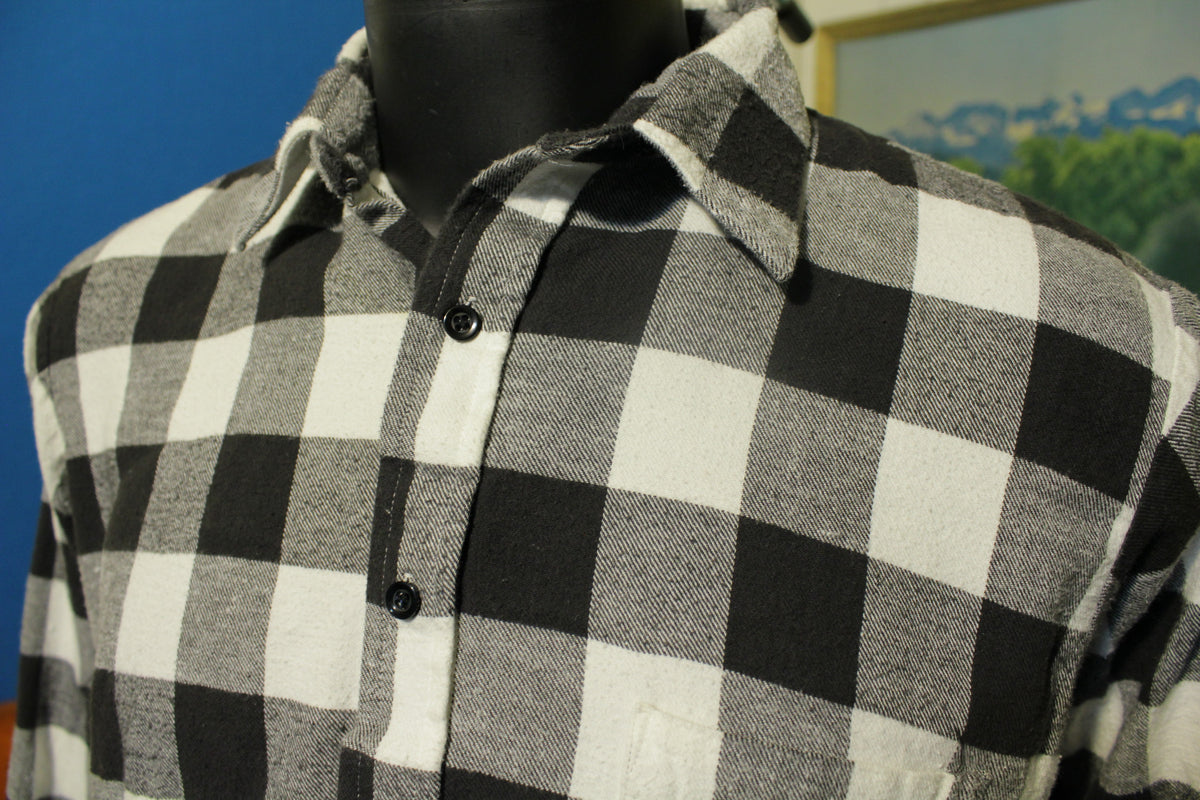 Club International Tip Top Black White Checkered Long Sleeve Flannel Shirt. Vtg 80's