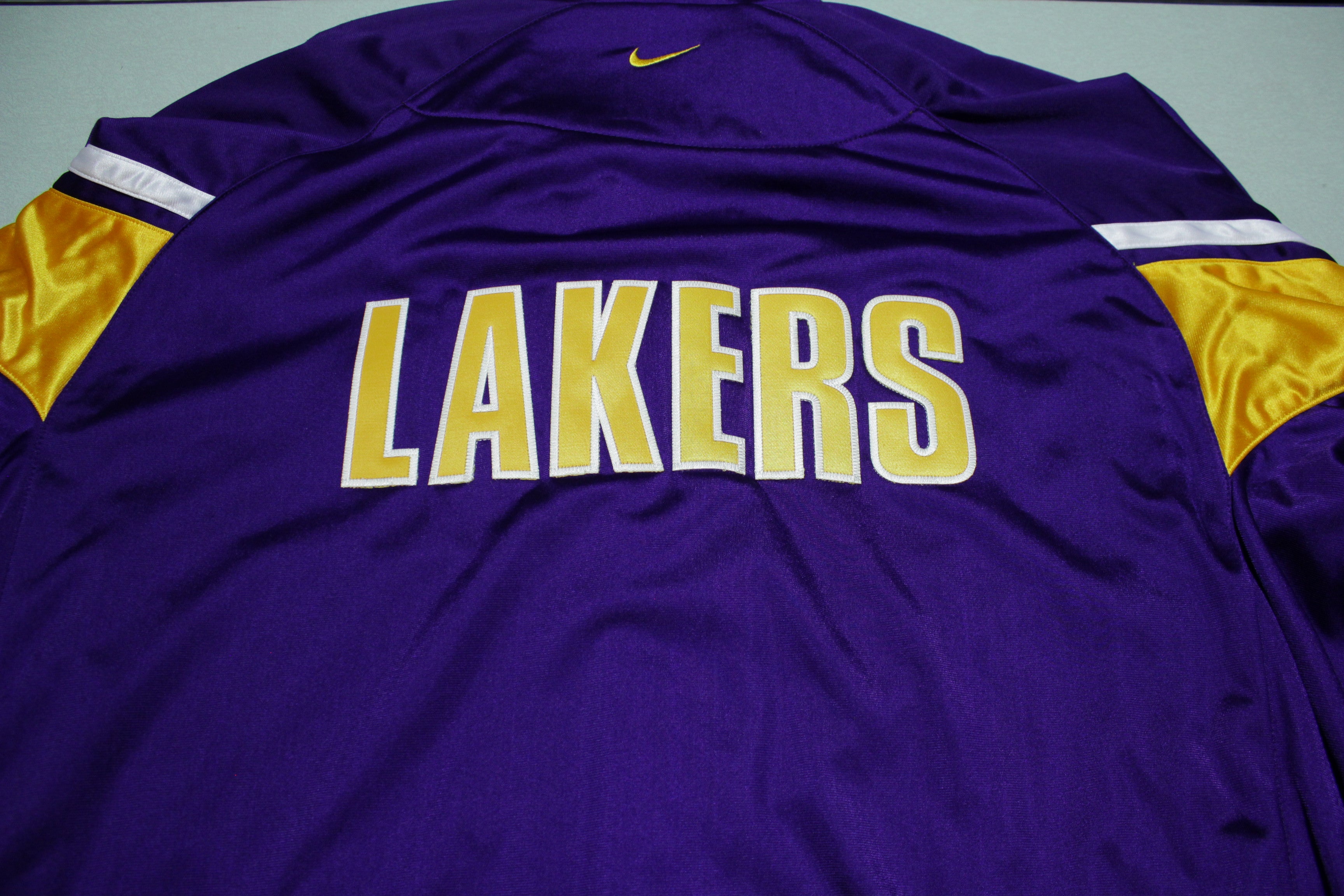 Los Angeles Lakers Vintage 90s Nike Team Game Issue 1999-00 NWOT Warm Up  Jacket