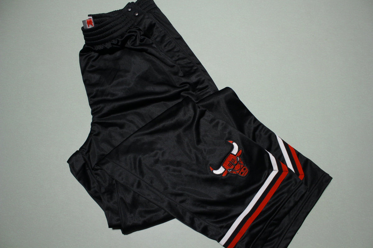 Chicago Bulls Vintage 90s Nike Team Game Issue 1999-00 NWOT Warm Up Pa –  thefuzzyfelt