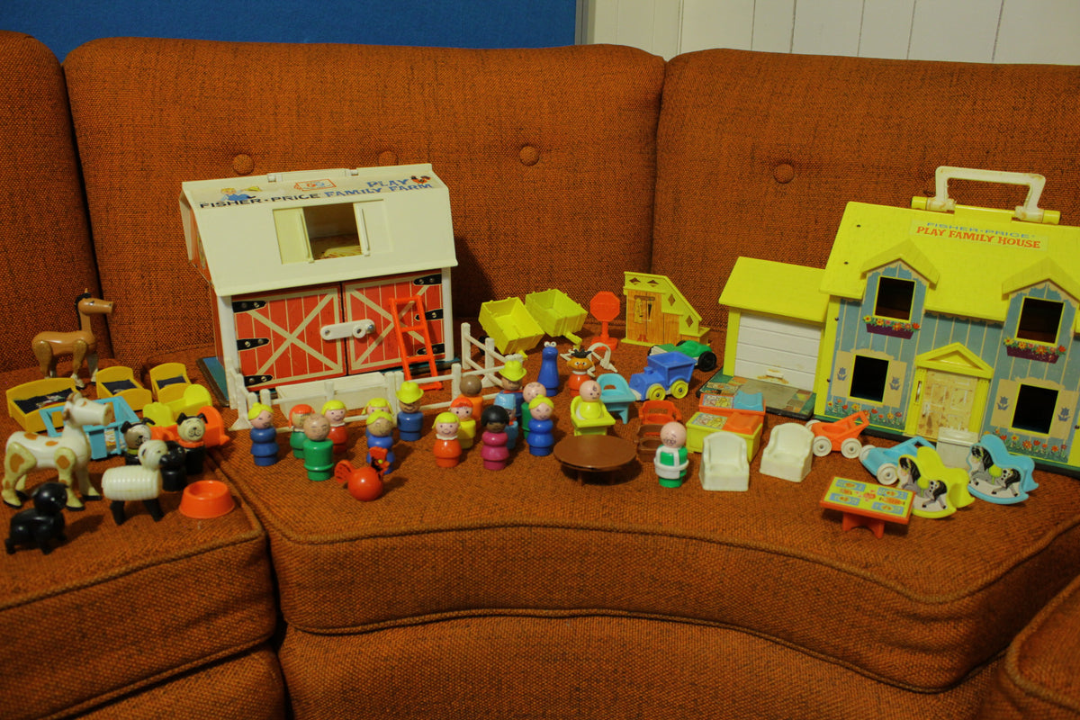 60+ Lot Vtg Fisher Price Little People Play Family House Yellow #952 Barn #915