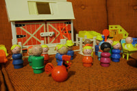 60+ Lot Vtg Fisher Price Little People Play Family House Yellow #952 Barn #915