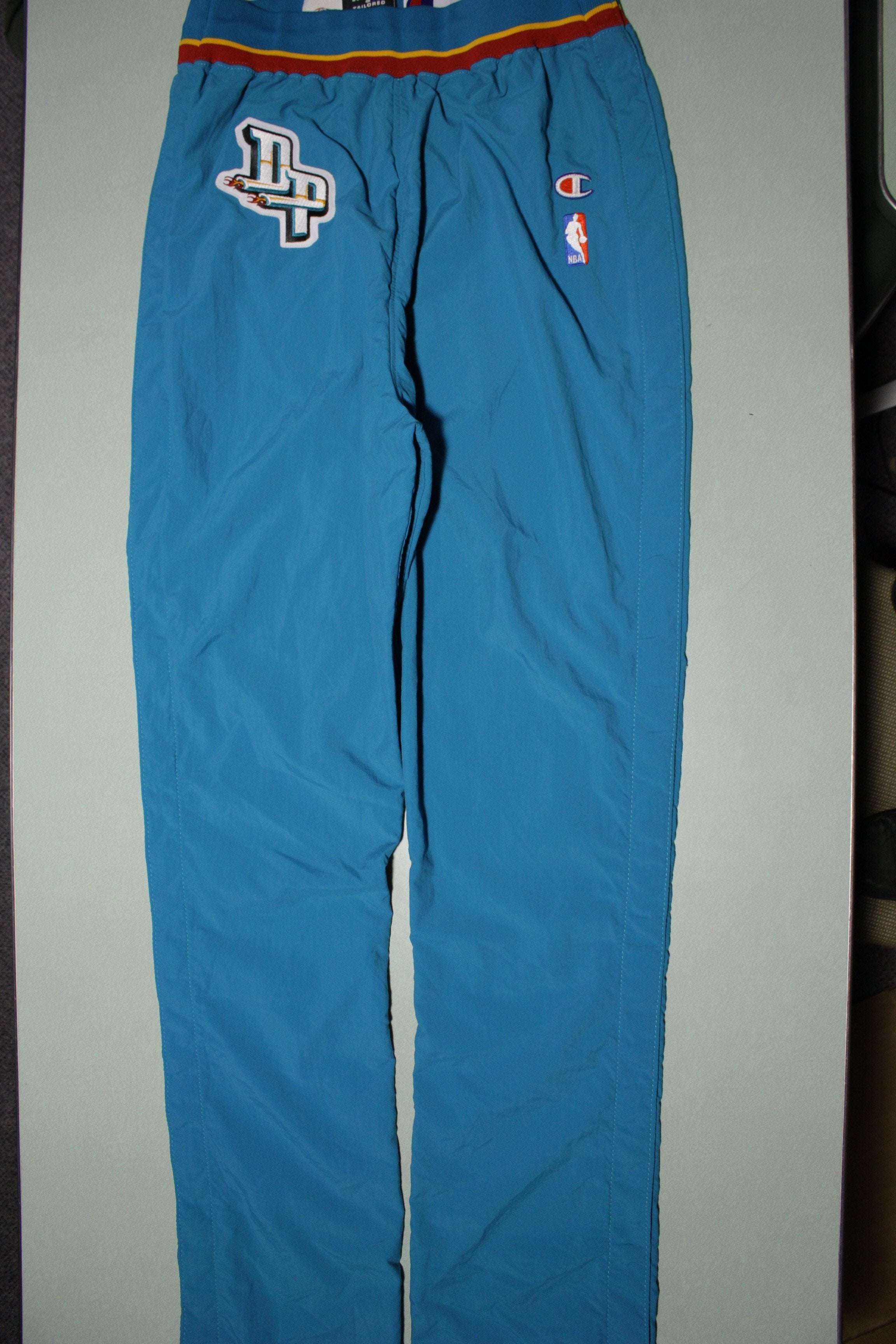 Detroit pistons best sale throwback warm up