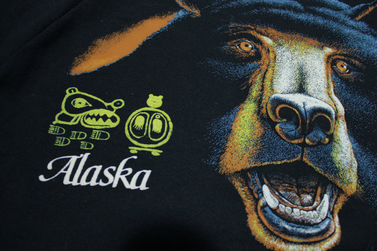 Alaska Grizzly Bear Nature Vintage Cliff Bonamie Tribal Artwork 90's Crewneck Sweatshirt