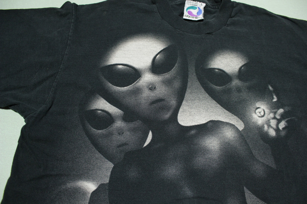 Alien Visitors Roswell UFO Vintage 1996 Liquid Blue Made in USA Single Stitch T-Shirt