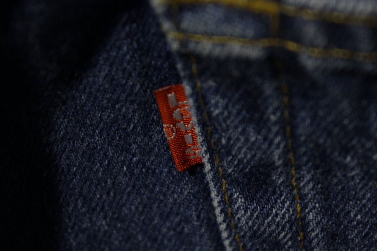 Levis 501 Button Fly 80's Red Tag Made In USA 1980's Medium Wash Jeans 32x28