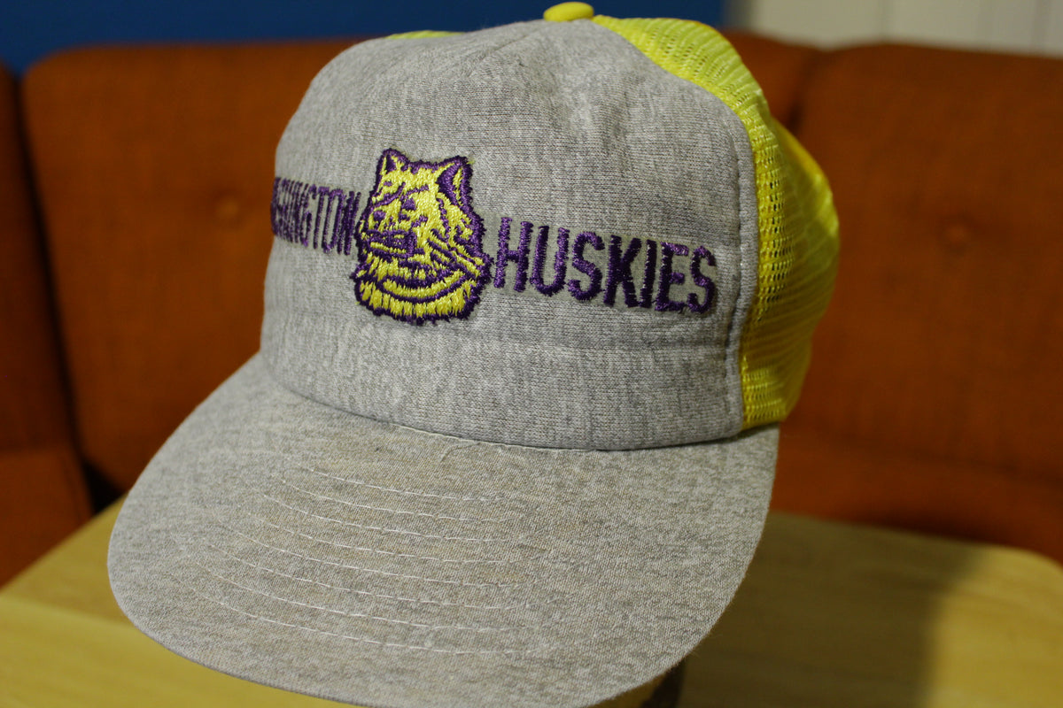 Washington Huskies Original Vintage 80's CalHead Snapback Trucker Hat