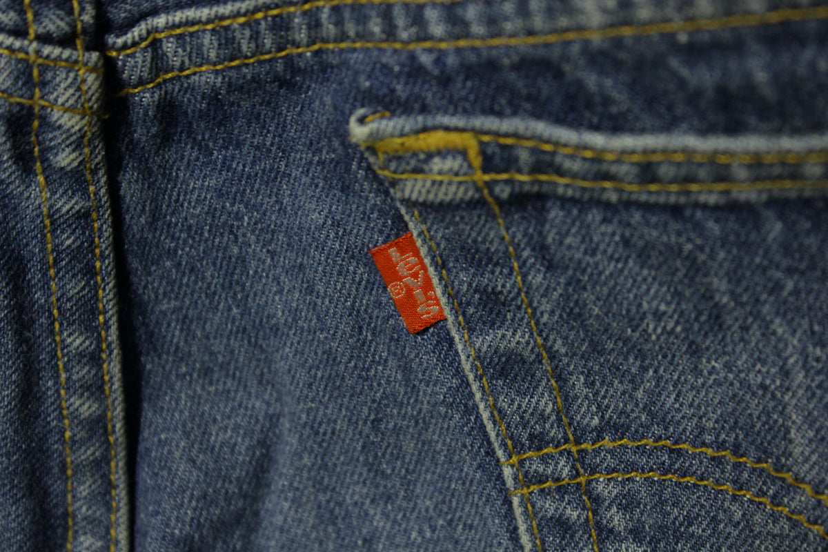 Levis 501 Button Fly 80's Red Tag Made In USA 1980's Medium Wash Jeans 34x27