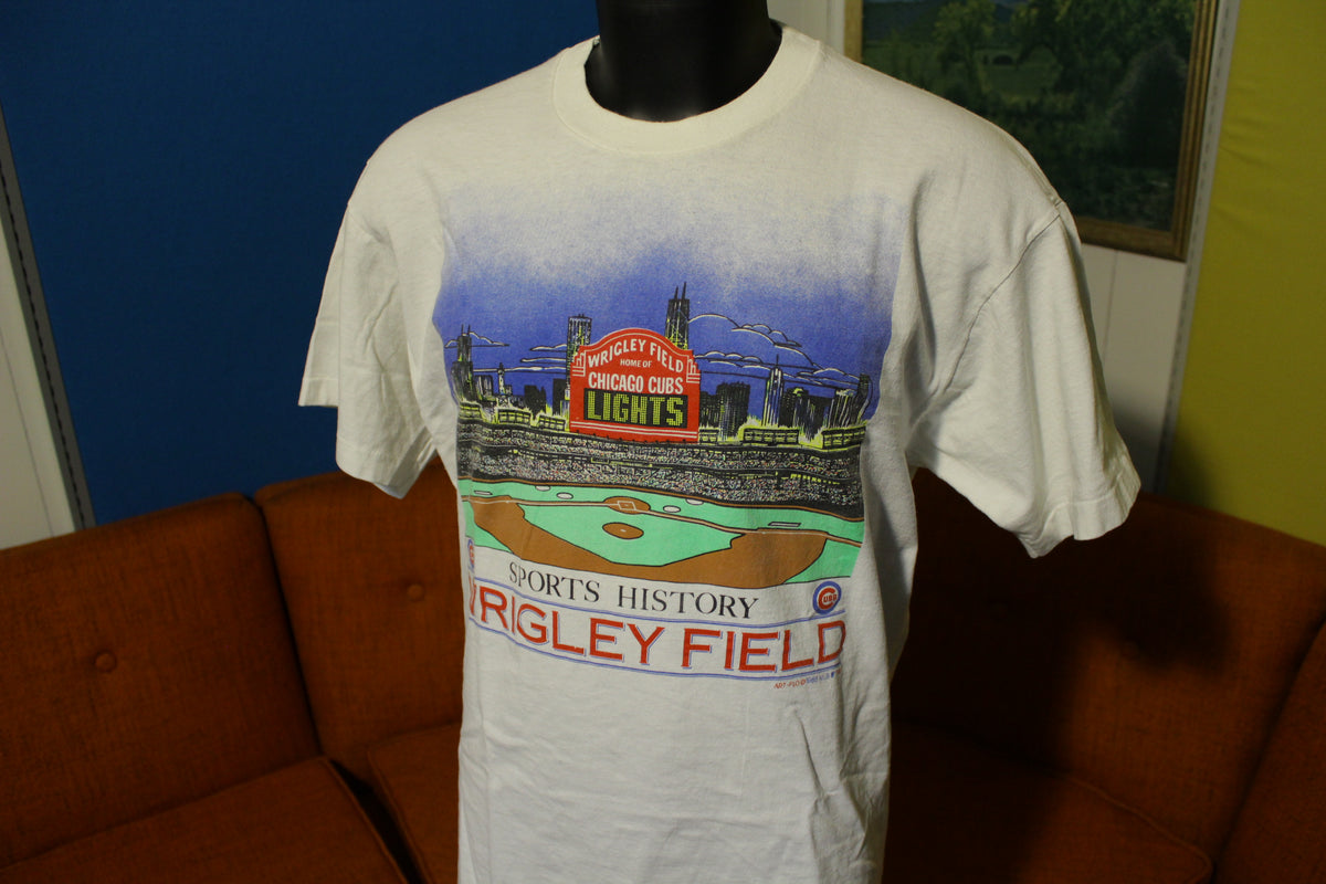 Wrigley Field Lights Chicago Cubs 1988 Vtg 80's Sports History T-Shirt MLB