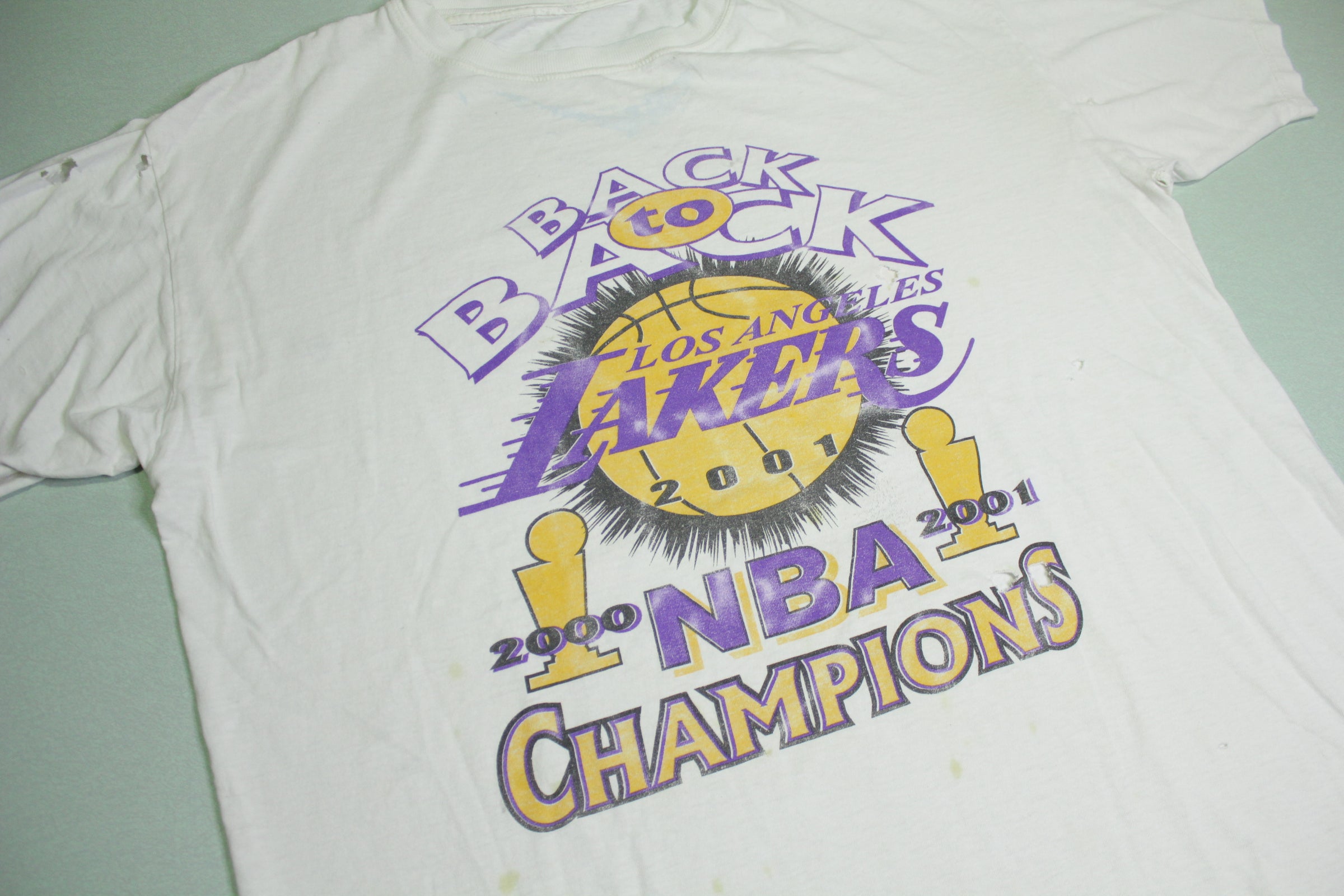 thecaptainsvintage Y2K Los Angeles Lakers 2000 NBA Finals Champions Basketball O'Neal Bryant T-Shirt XXL