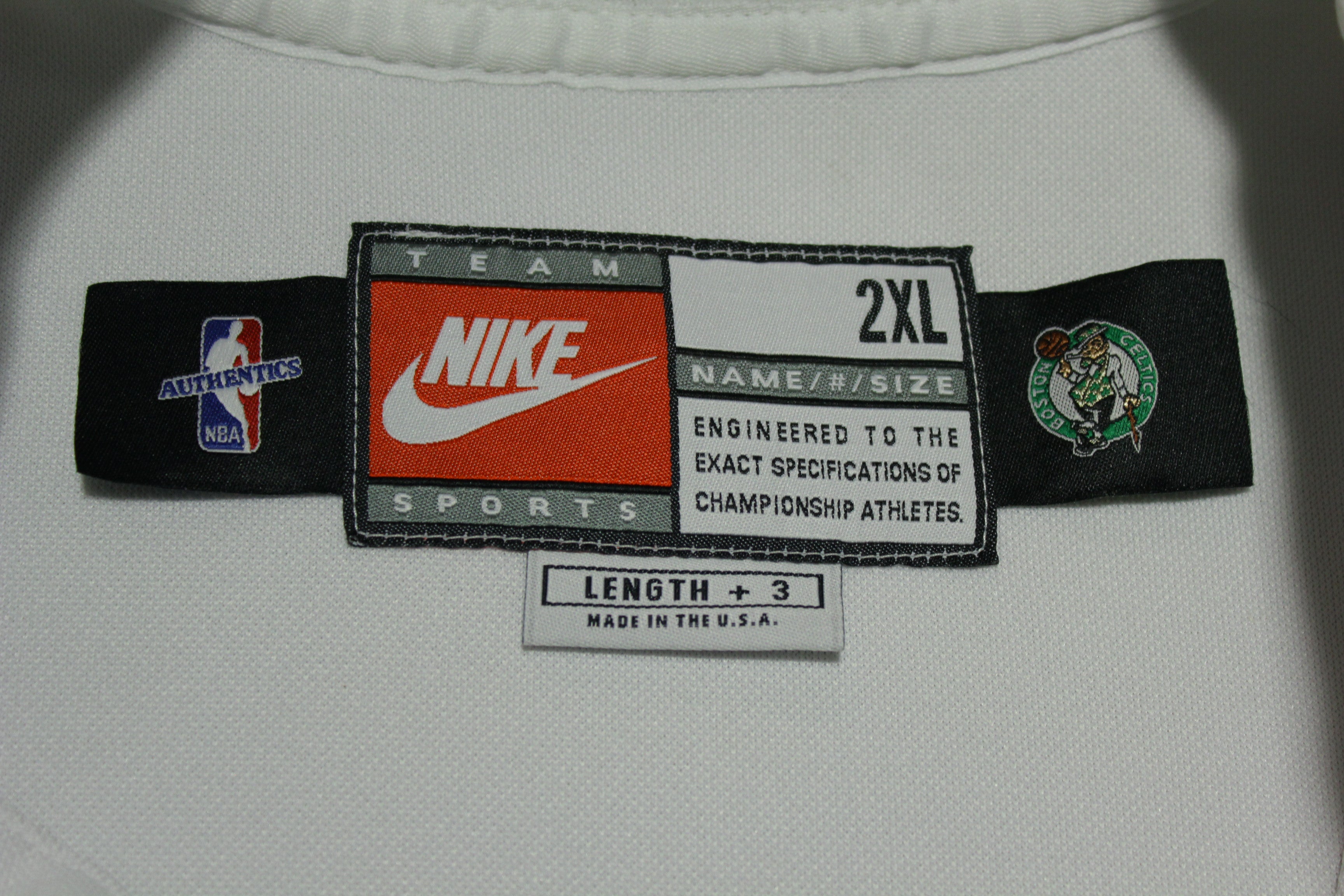 Boston Celtics Vintage 90s Nike Deadstock Team Game Issue USA Warm