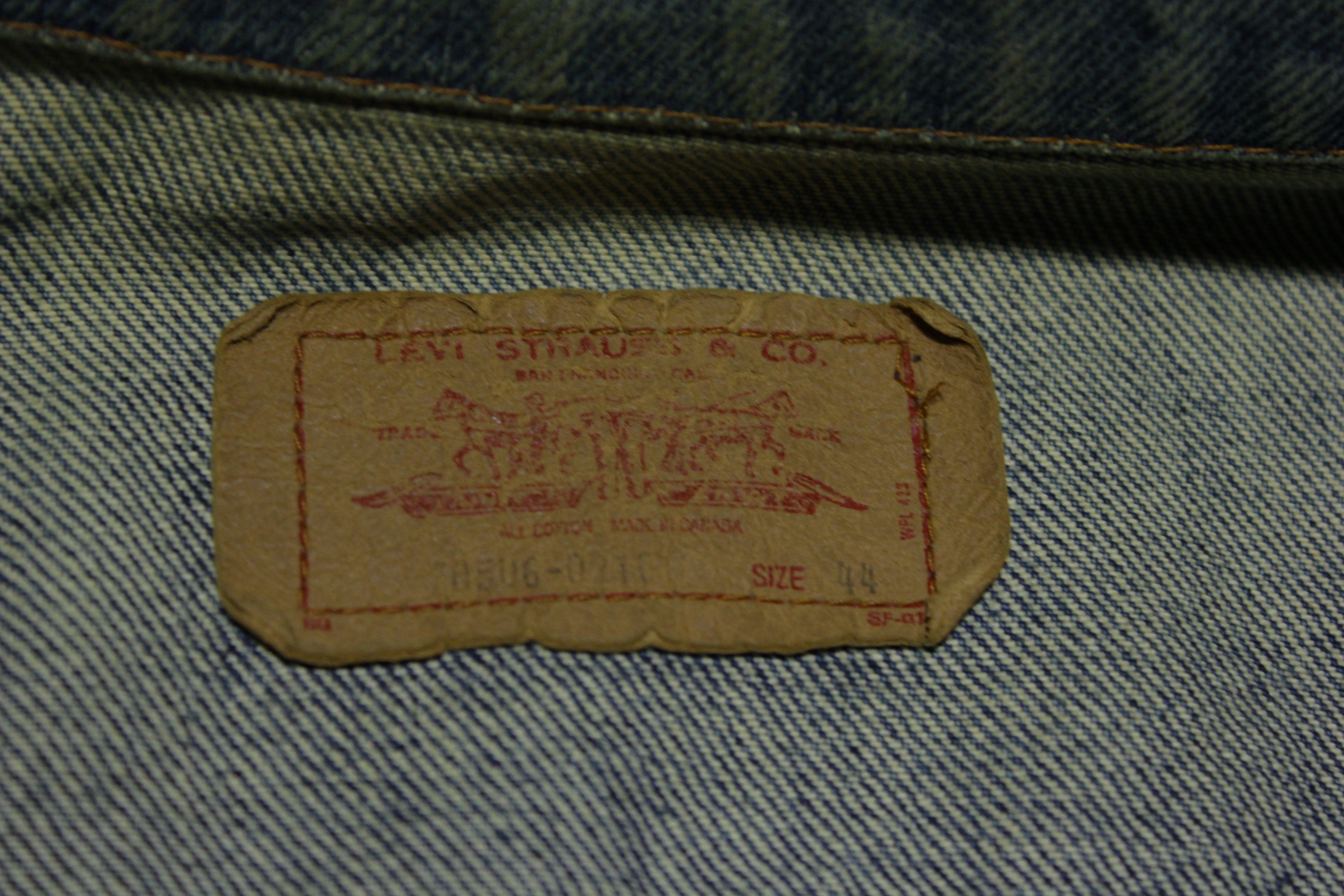 Levis 70506-0216 4 Pocket Type 3 Levis 80s Vintage Made in Canada