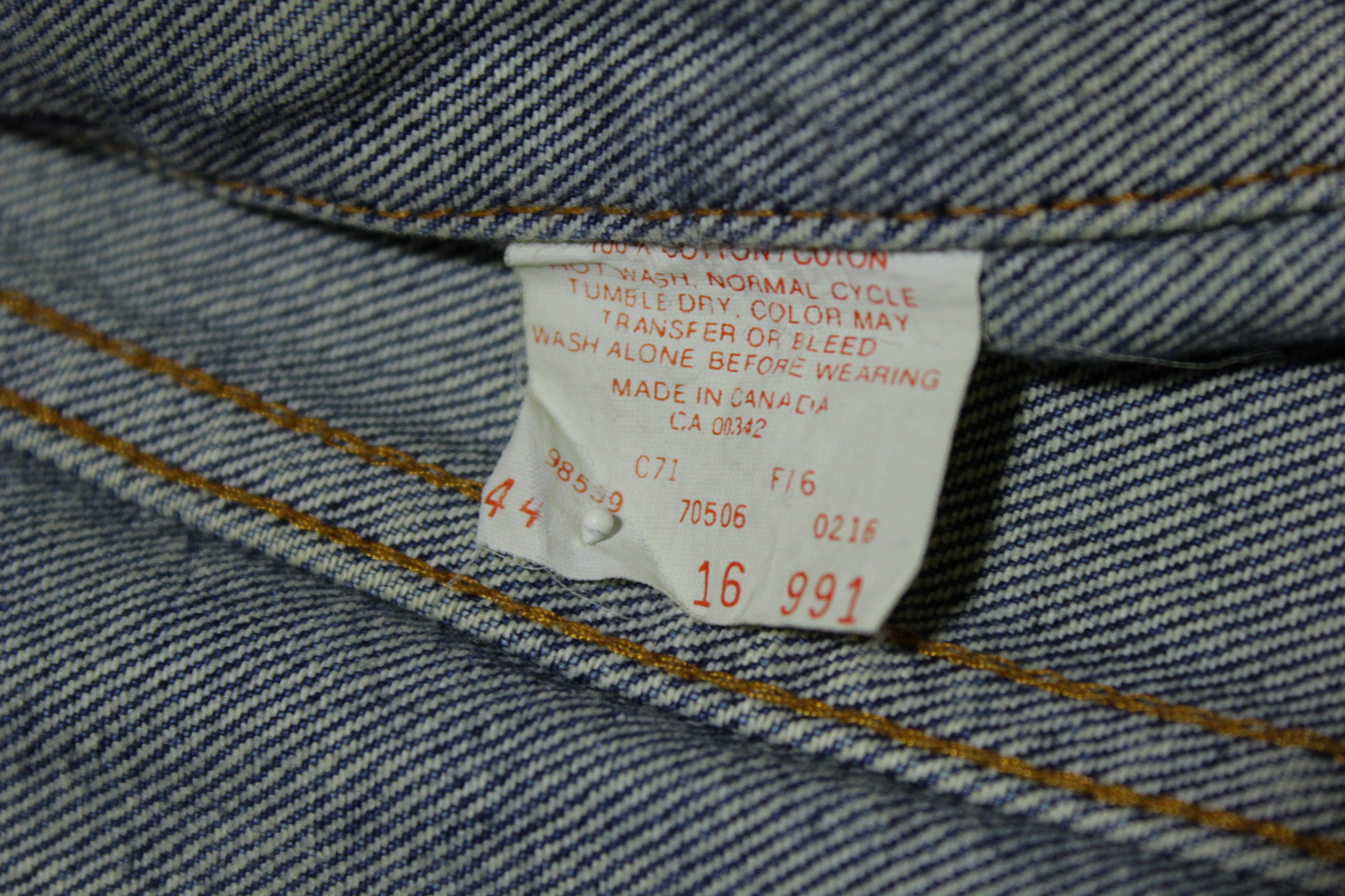 Levis 70506-0216 4 Pocket Type 3 Levis 80s Vintage Made in Canada