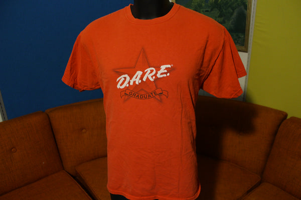 DARE To Resist Drugs & Violence Graduate Vintage Spellout T-Shirt RED