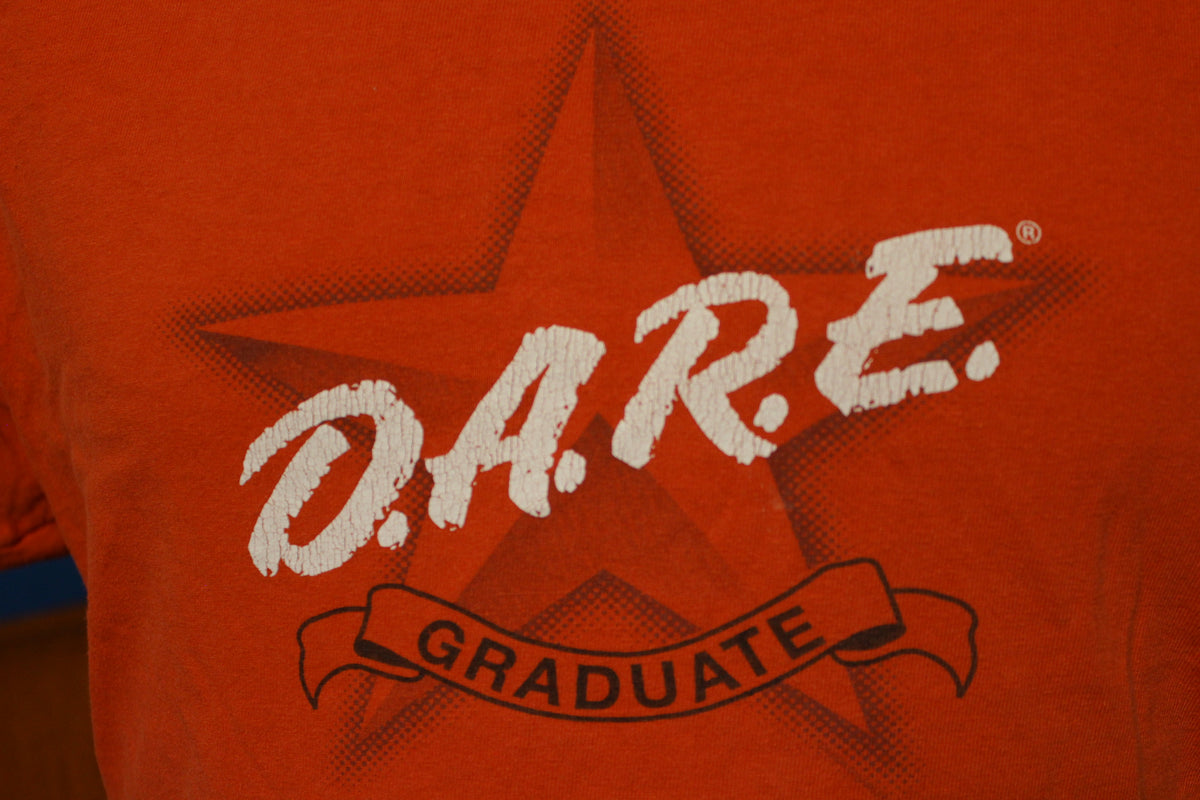 DARE To Resist Drugs & Violence Graduate Vintage Spellout T-Shirt RED