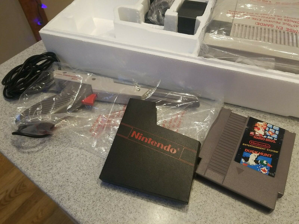 1985 Nintendo NES001 Vintage 80s Action Set Console Original Printing thefuzzyfelt